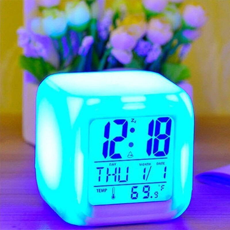 Neue 7 Farbe glühend Ändern Spielzeug Uhr Digital Thermometer Würfel LED spielzeug Uhr Zeit Daten Woche und Temperatur Anzeige Licht -hoch Spielzeug