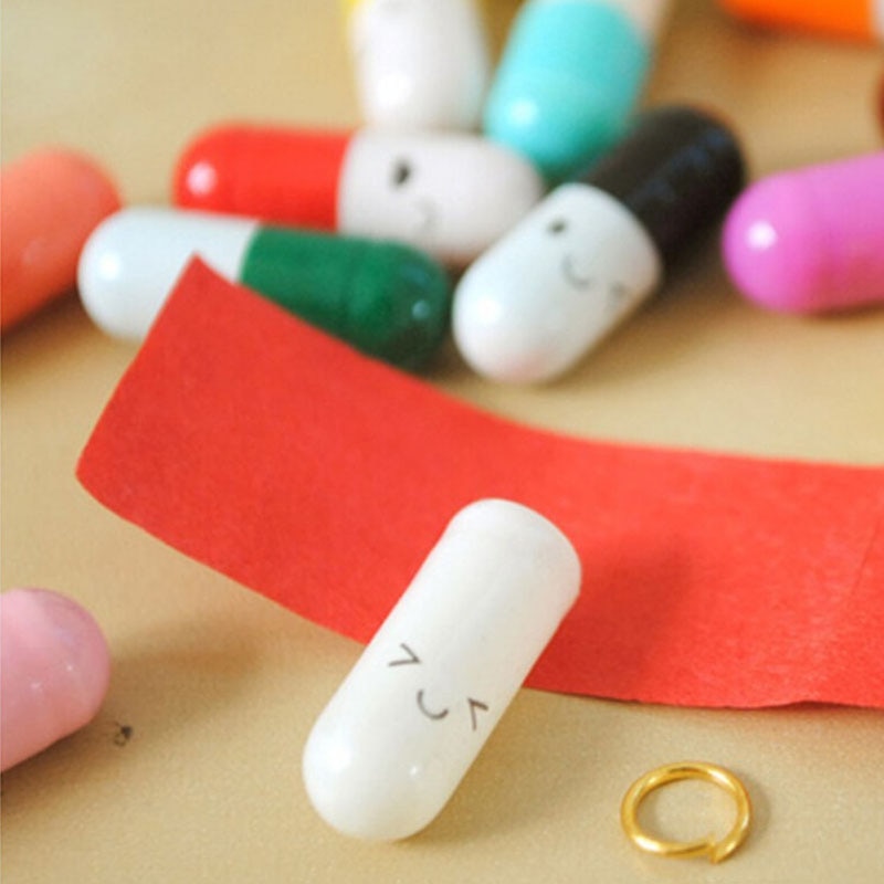 100 Uds mensaje en una botella Cápsula de mensaje lindo amor amistad píldora clara para juegos carta de amor Color al azar