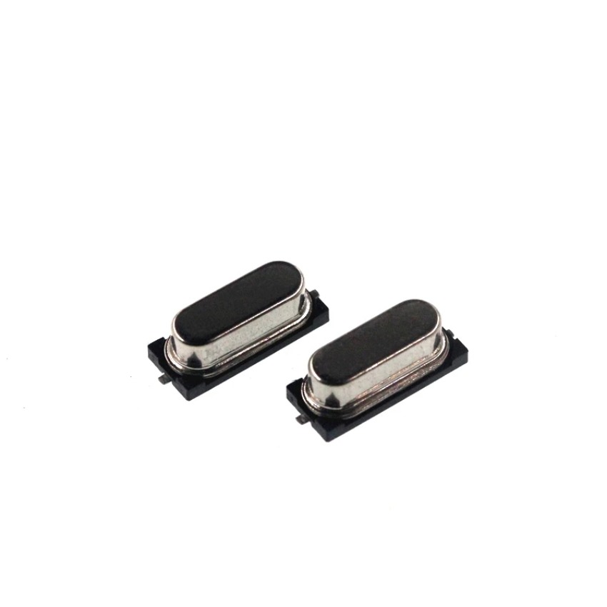 Oscillatore passivo a cristallo di quarzo con patata fritta HC-49S/SMD 8.192 10 11.0592 14.31818 12 16 16.9344 18.432 19.6608 20 22.1184 24 MHz