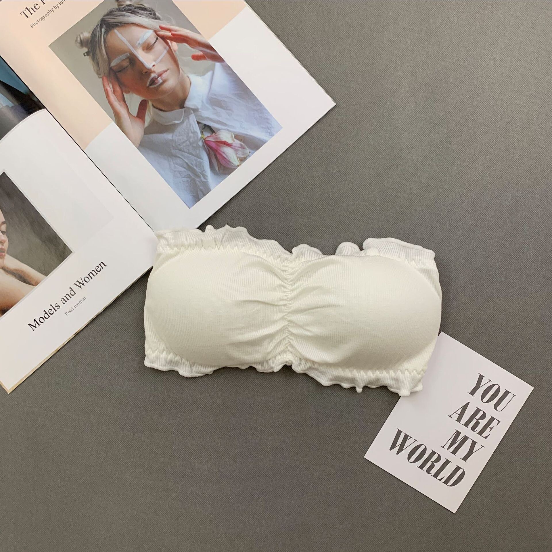 Mooie rug dames bh zonder stalen ring met rugbandgesp, één woord wikkel rond zonder bandjes, meisjes gewikkelde borst: Wit