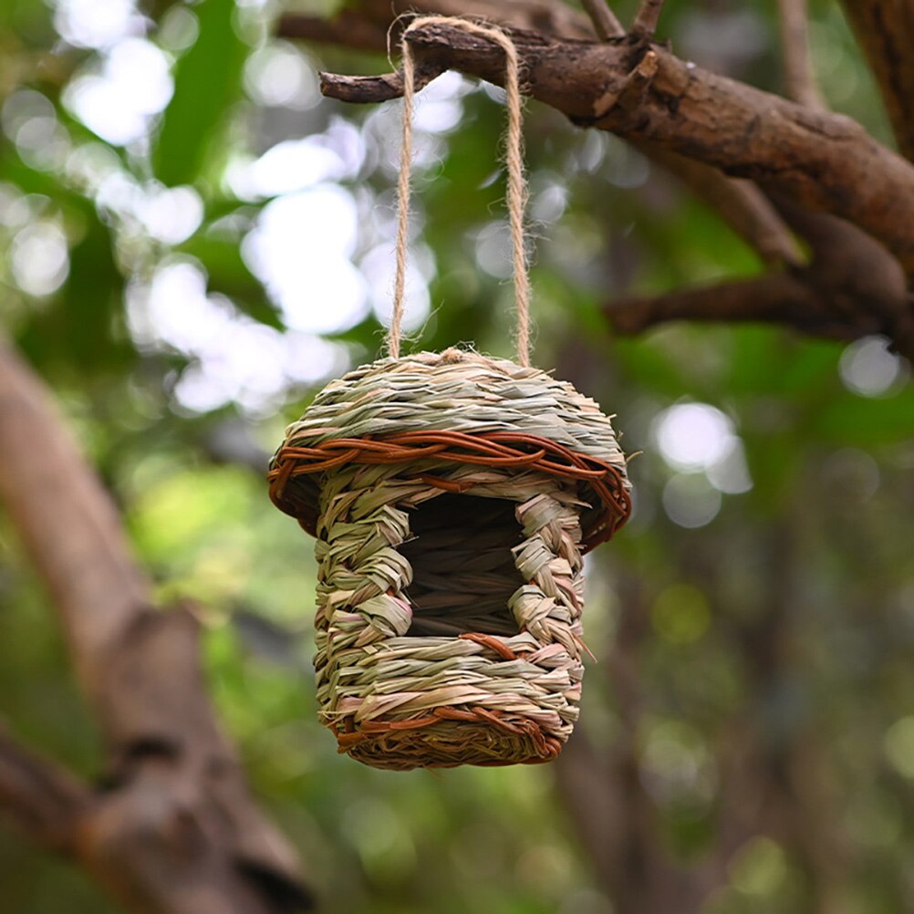 Birds Nest Hand Woven Bird Nest Hanging Birdhouse Bird Breeding Nest For Garden Window Outdoor Parrot Nest Houses Pet Bedroom