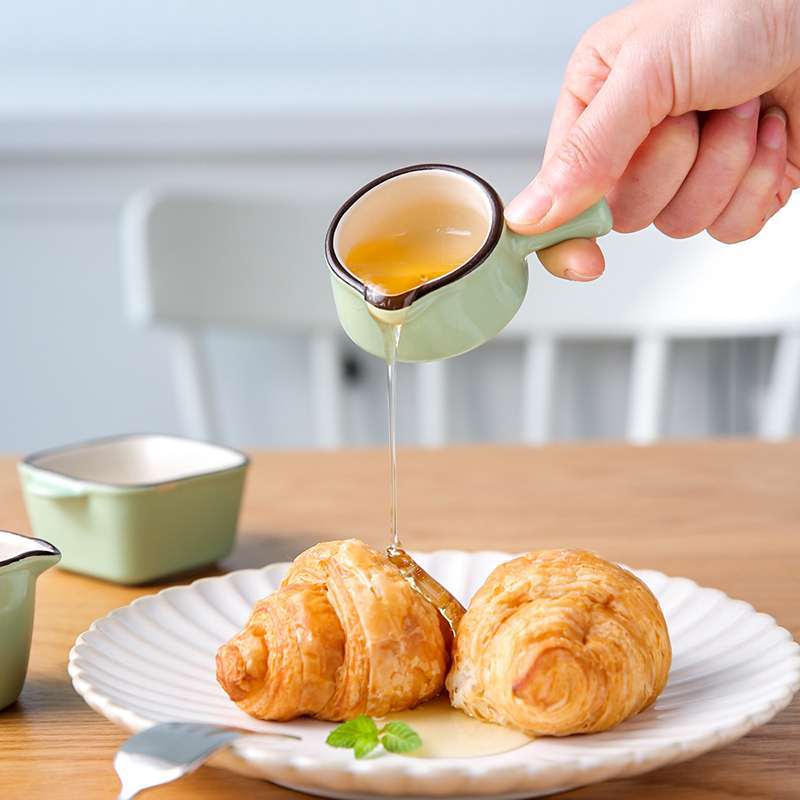 Poignée courte en céramique petit pot à lait plat de sauce salade de style européen plat de sauce tomate vaisselle de cuisine