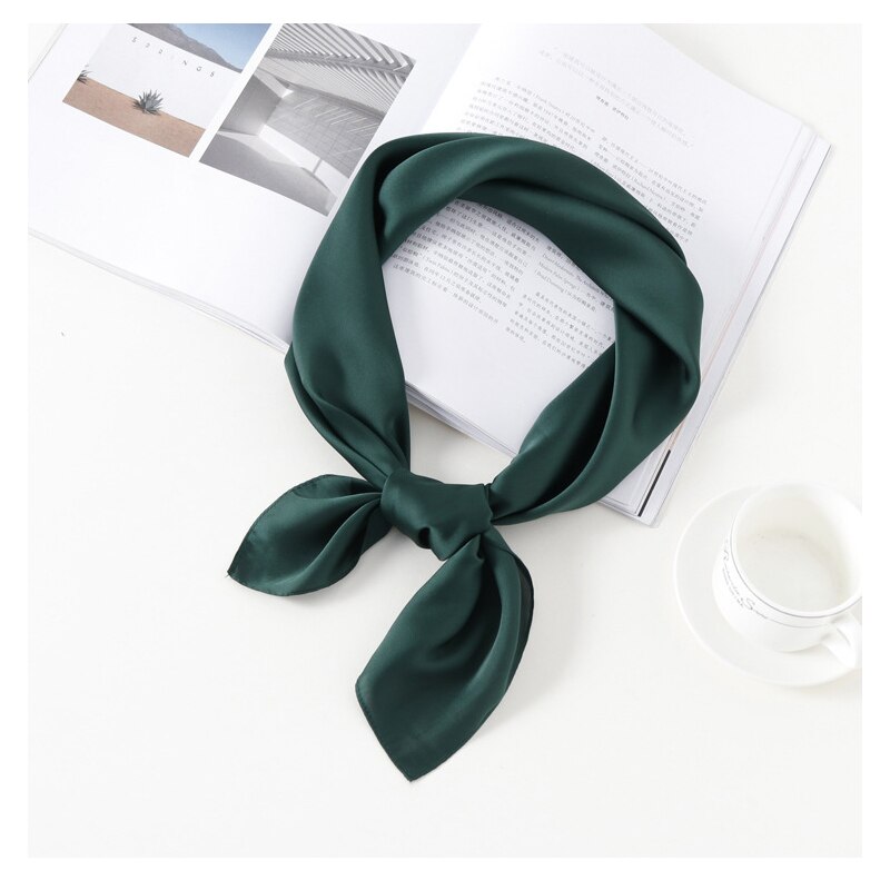 Tavallinen huivi silkki satiini hiushuivi naisille pienet kaulahuivit 70*70cm neliönmallinen pääpanta bandana -päähuivit naisille
