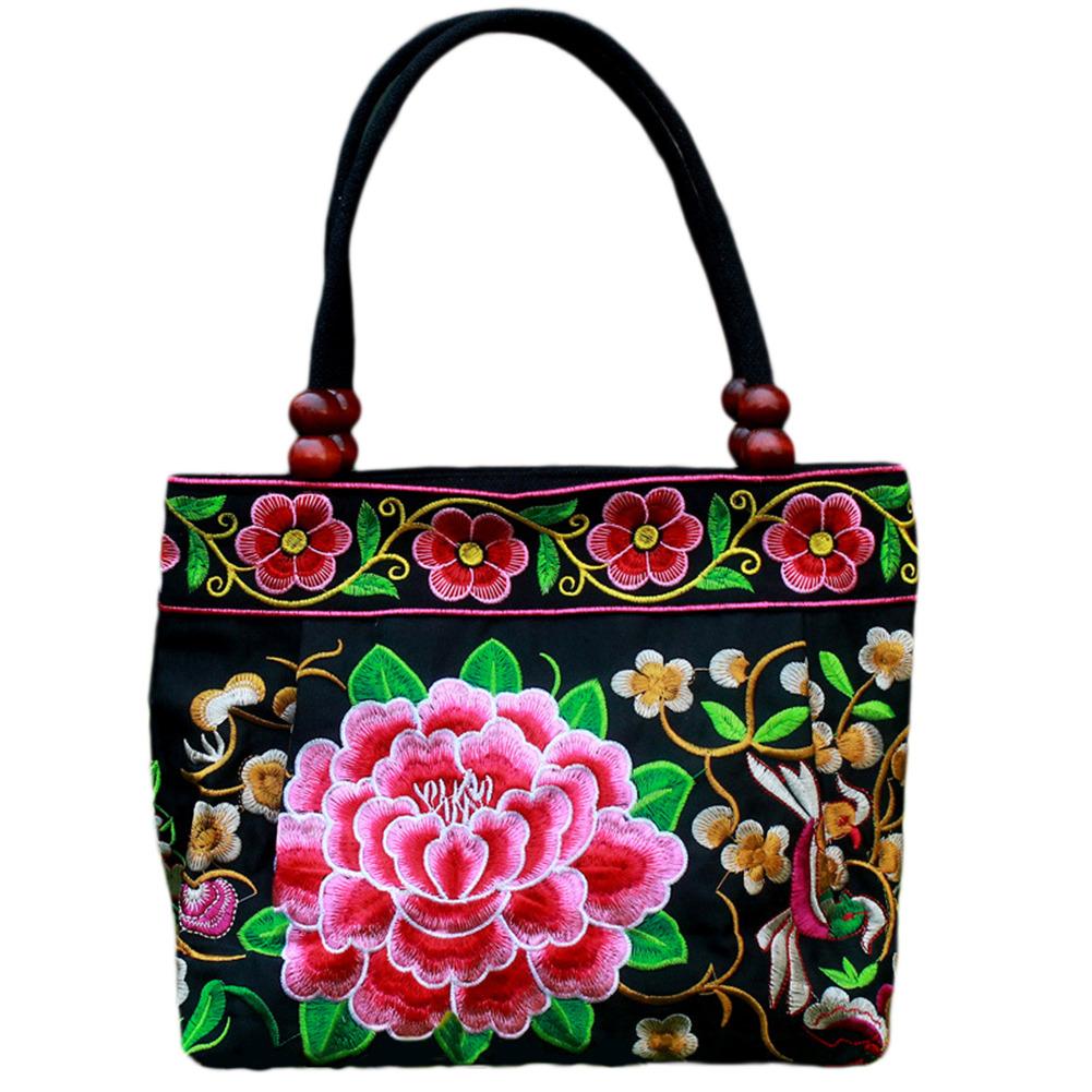 Ethnic Style Embroidered Bag Fashionable Handbag Retro Canvas Bag All-match Shoulder Bags Outdoor Personality Floral Women's Bag: B