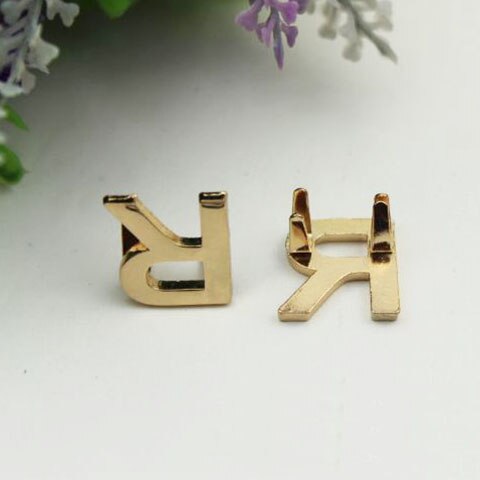 5Pcs Diy Engels 26 Brief Metalen Klinknagels Klauw Studs Voor Tassen Kleding Hoeden Leer Decor Alfabetten Klauw Klinknagel Handgemaakte ambachten: Hot Pink