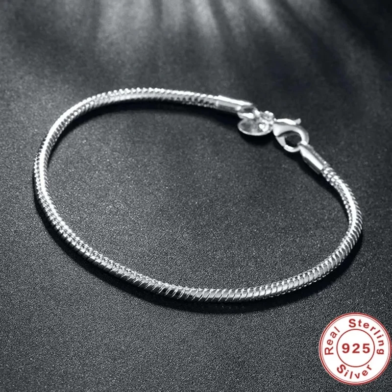 Handgefertigtes Original-Edelschmuck-Charme-Armbinde aus 925er-Sterlingsilber, weiche, glatte Schlangenknochen-Armbänder für Frauen: Weiß / 18cm