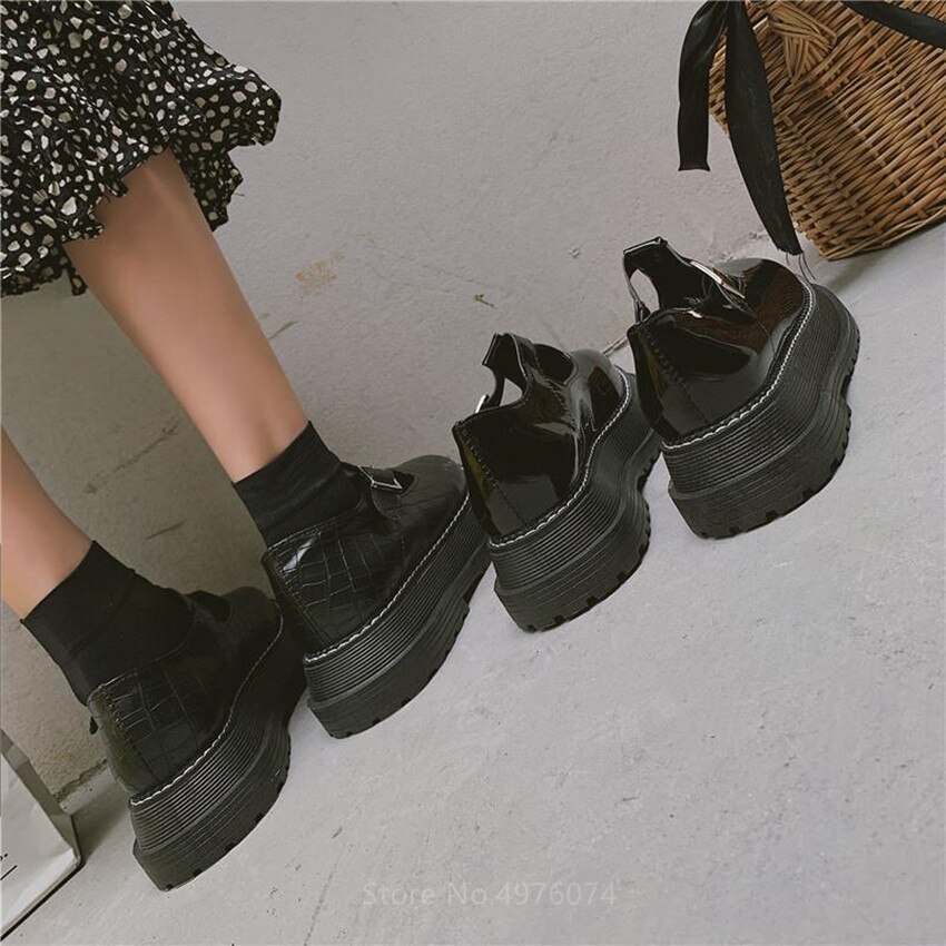 Kleine Leder Schuhe Weibliche Britischen Wind Sommer Neue Lolita Mädchen Japanischen Wilden Schwarz retro Maria Jane Schuhe Wort Schnalle