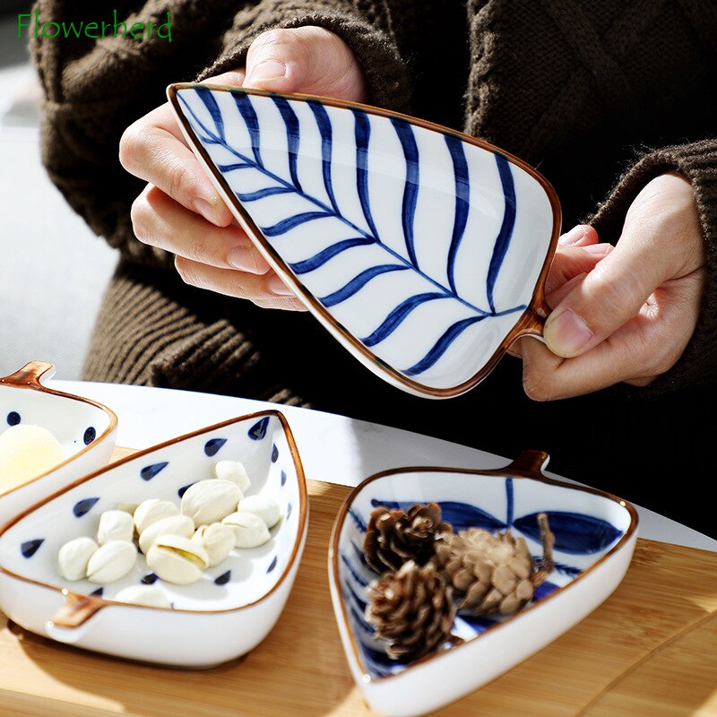Japanese Leaves Plate Cute Gravy Boat Dish Baking Dish Cartoon Ceramic Household Taste Dish Pot Dipping Tableware