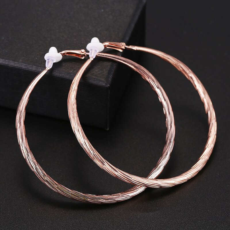 Brincos grandes de argola no formato de clipe, para mulheres, cores douradas, sem piercing, joia de luxo, para presente de casamento, novo, imperdível