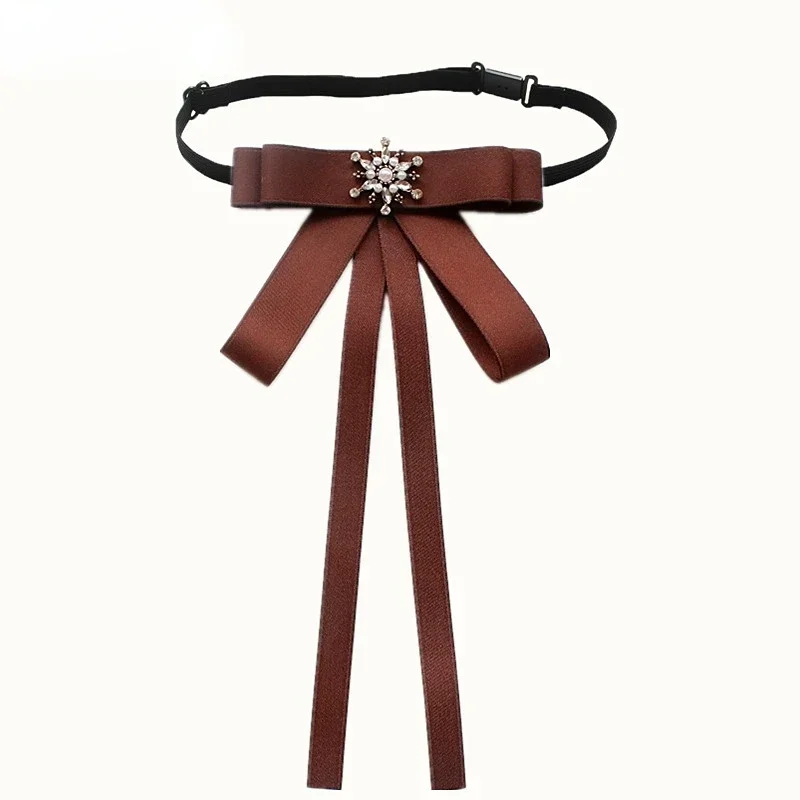 Retro Stof Strikje Strass Parel Kraag Pinnen voor Vrouwen Britse Stijl Handgemaakte Strik Stropdas Sieraden Accessoires: Army Green