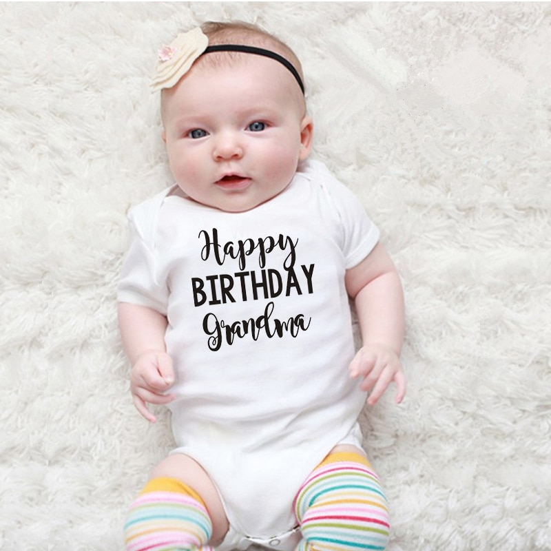 Gefeliciteerd oma baby jongens meisjes unisex bodysuits katoen korte mouwen schattige baby feest rompertjes rompertjes kleding