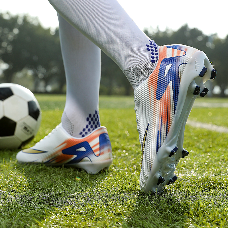 Schnelle Fußballschuhe niedrig schneiden Fußballschuhe Gesellschaft Stollen Fußballplatzstiefel Grastraining Original Professionelles Sneaker Spiel