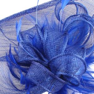Sinamay bröllopshuvudbonader för kvinnor dam fascinator hatt hårklämma underbara dam fest middag huvudbonad fjädrar hatt: Blå