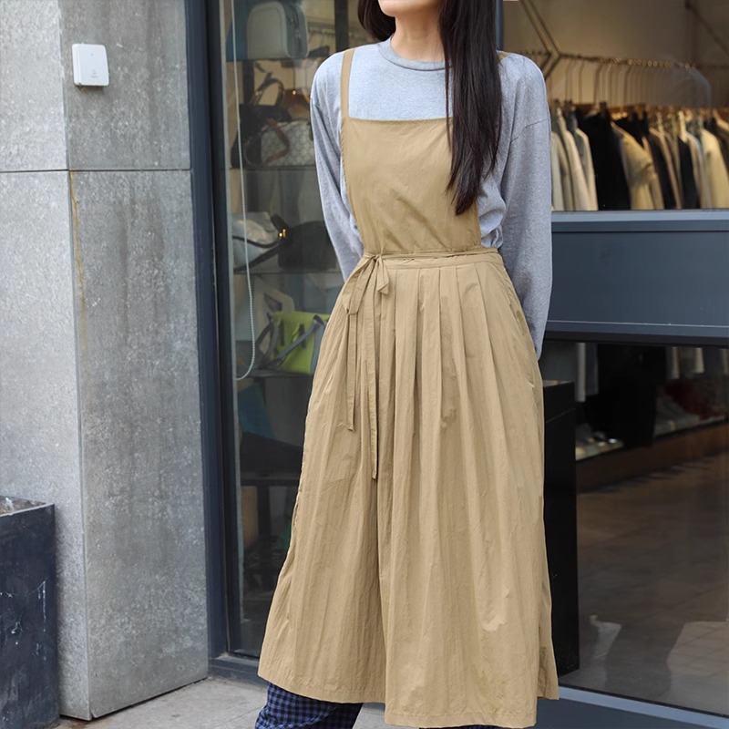 Delantal ligero impermeable para salón de belleza, uñas, camarera, a prueba de aceite, largo plisado, delantales de cocina para jardín para mujer con bolsillos: YELLOW