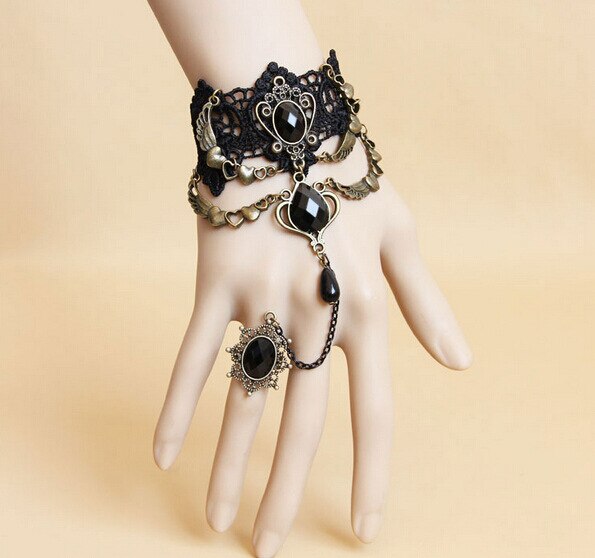 Gothic Armband Zwarte Kant Vinger Hand Chain Harness Vrouwen Armband Metalen Crystal Charm Steampunk Lady Vintage Sieraden, TCN615