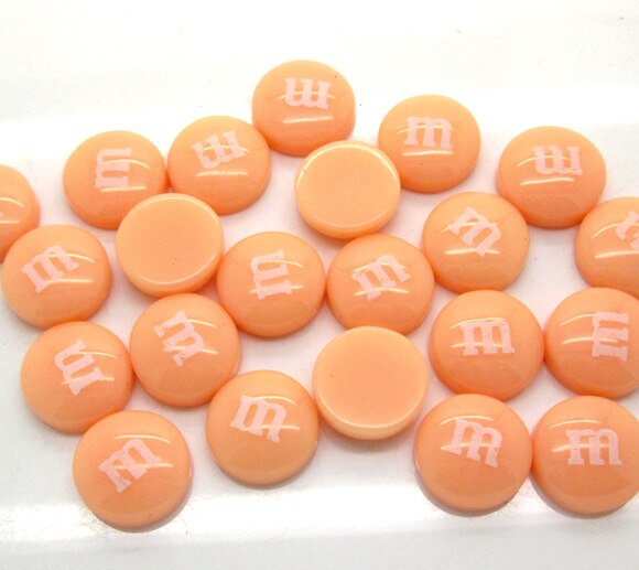 50Pcs 14mm Mixed Resin Decoration Crafts Letter M Bead Flatback Cabochon Scrapbook DIY Accessories Buttons: Tomato color