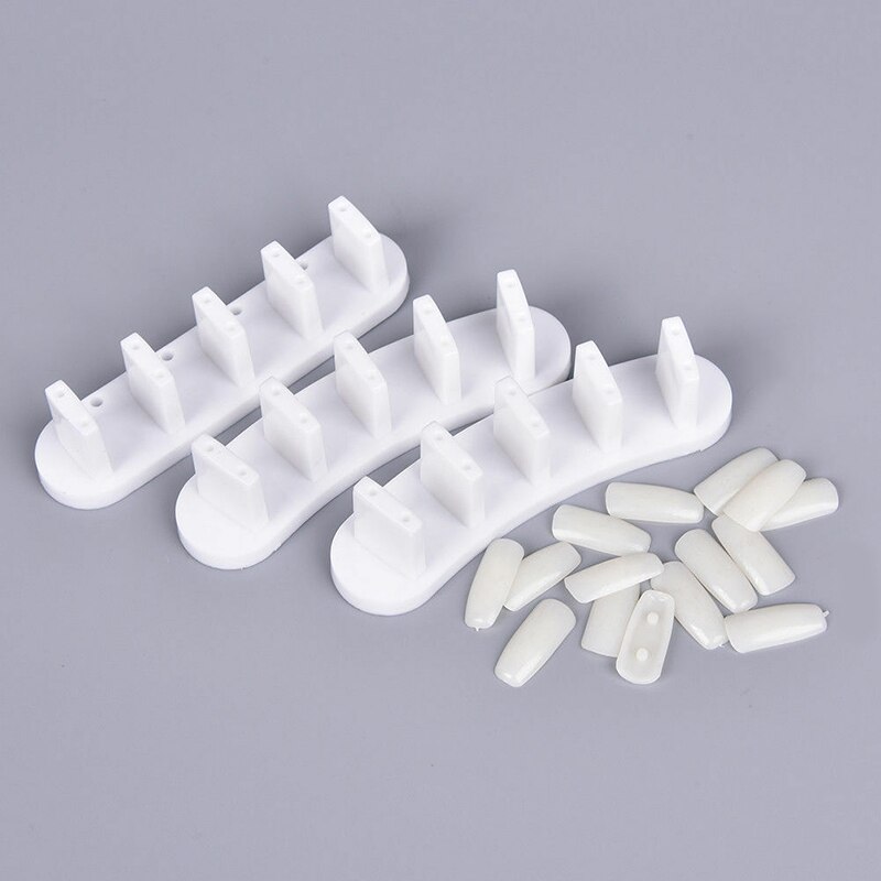 3pcs Nail Tips Training Practice Stand Display Holders DIY Nail Sticker Display Frames Manicure Tools with15-20 pcs Nail Tips: White