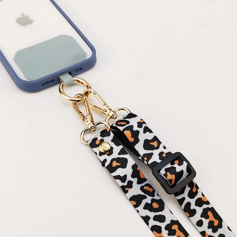 Crossbody luipaardprint op de rug hangende nekketting Verstelbare schouder Brede hanger Anti-verloren sling met clip Mobiele telefoonkoord