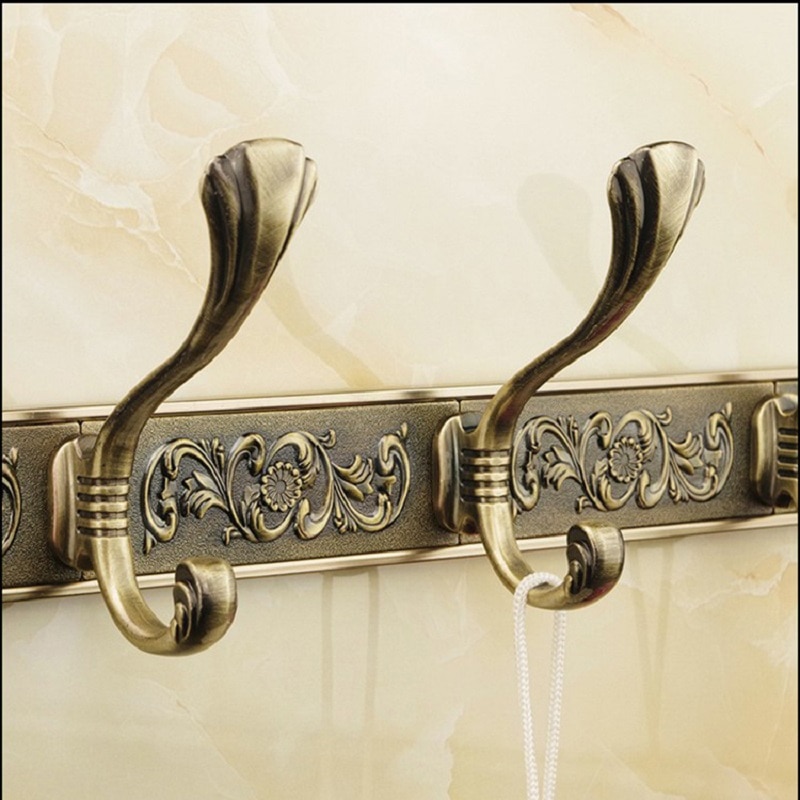 European Retro Emboss Wall Hook Space Aluminum Storage Rack 4-5 Hooks Hat Clothes Hanging Door Hange Luxury Bathroom Accessories