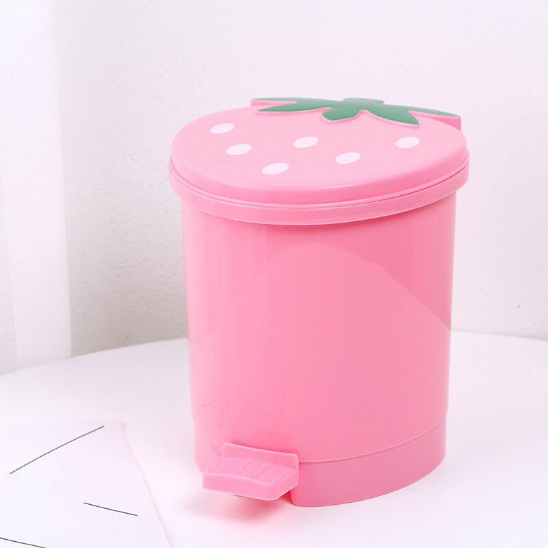 Söt rosa röd jordgubbssoptunna skrivbord bärbar plast mini sopkorg hem sovrum förvaring hink papperskorg med lock