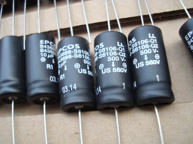 10 stk epcos  b43698 500v 10uf 550v 10uf 14 x 30mm b43698 s 6106q opprinnelig eske aksial filtrert avkobling elektrolytisk kondensator