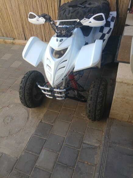 Modification of motorcycle windshield guard off road vehicle for Triumph Motorcycle