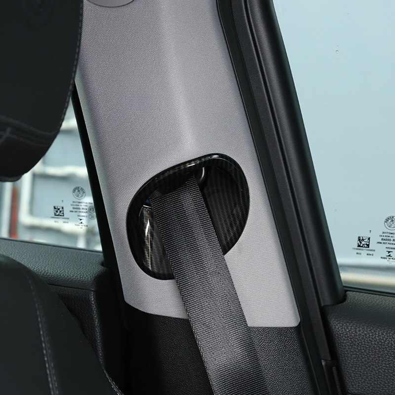 2 st kolfiber stil för alfa romeo giulia abs krom främre bältesskydd trim biltillbehör