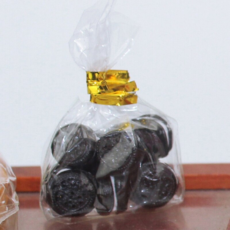 Nero Biscotti Al Cioccolato ottavino mini Cioccolato Al Latte Biscotti Dolci Cabochons Della Resina Carino Cibo Posteriore Piana di Kawaii in Miniatura