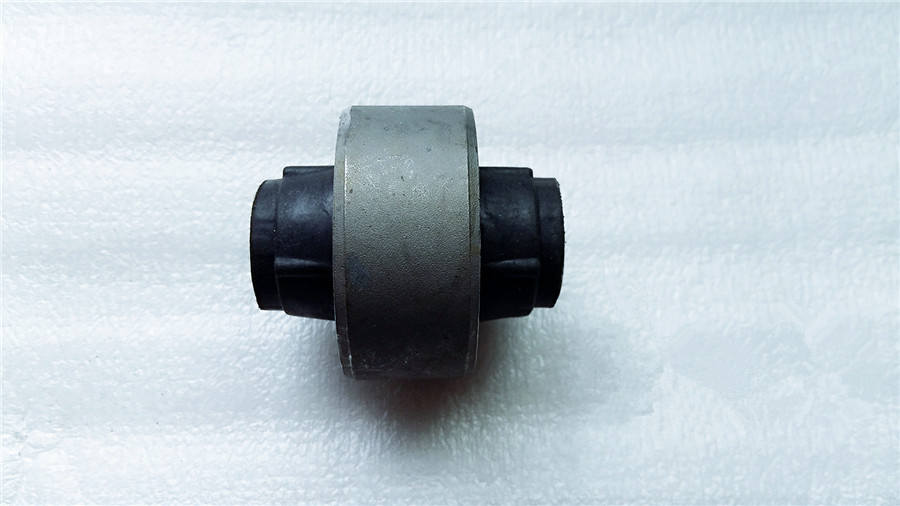 LOWER ARM RUBBER SLEEVE for BYD F0 lower control arm bush for F0: Dark Grey