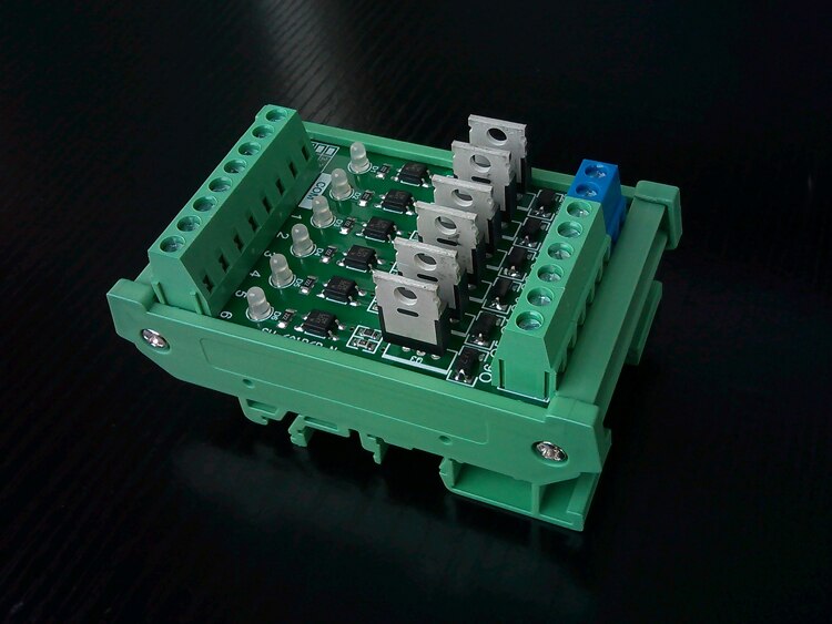 2/4/6/8 Power Amplifier Board for PLC NPN/PNP Signal to Drive Solenoid Valve Photoelectric Isolation 6A, 3.3V 5V 12V 24V: 6 channel / 3.3V signal input / NPN output