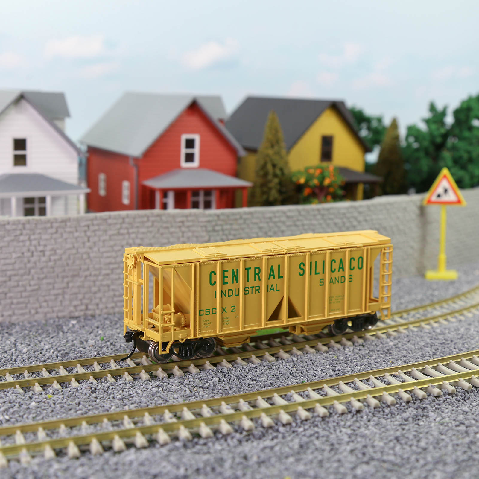 C8760 1pc Model Railway HO Scale 1:87 Hopper Car Model Trains