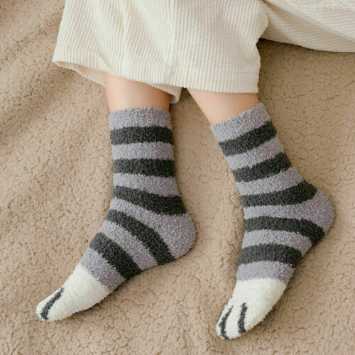 Calentadores de la pierna del bebé invierno Bebé niñas adorable garra de gato grueso cálido dormir calcetines de lana de Coral de Patchwork de impresión