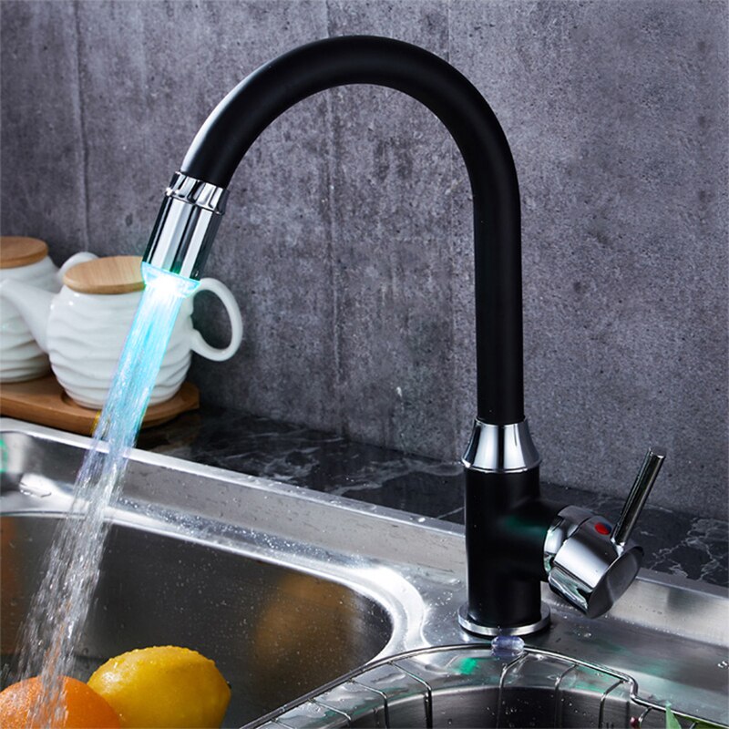Temperature Sensor Intelligent Recognition Temperature Different Temperation Different LED Light Color Water Tap Faucet Shower