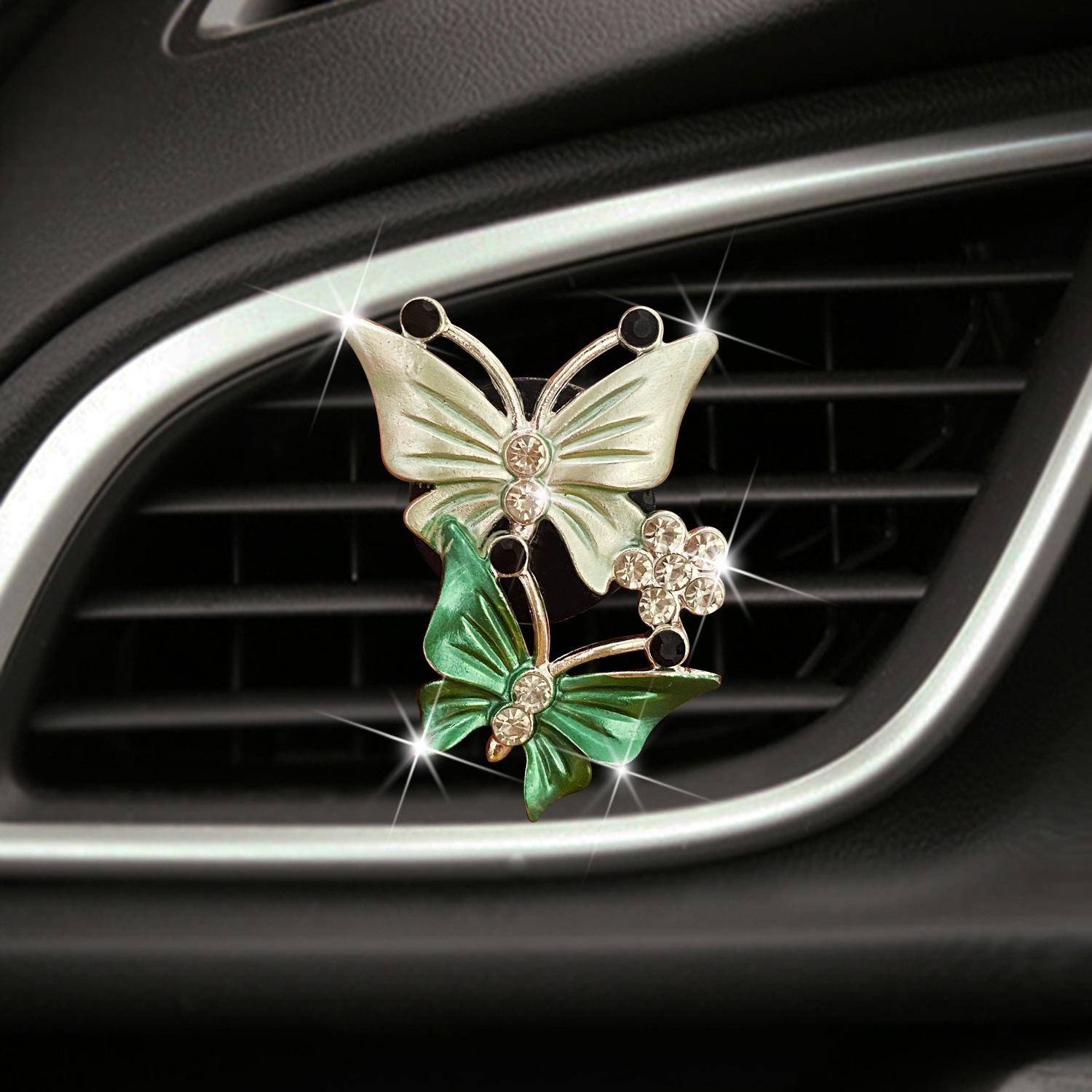 Air Freshener Butterfly Car-styling Car Perfume Natural Smell Air Conditioner Butterfly Diamond Aromatherapy Decoration Clip: green