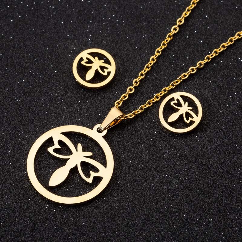 Simpatico gatto Flying Horse Butterfly Dragonfly Jewelry Set acciaio inossidabile Frog Elk Rose orecchini pendente collana regalo amici 2021