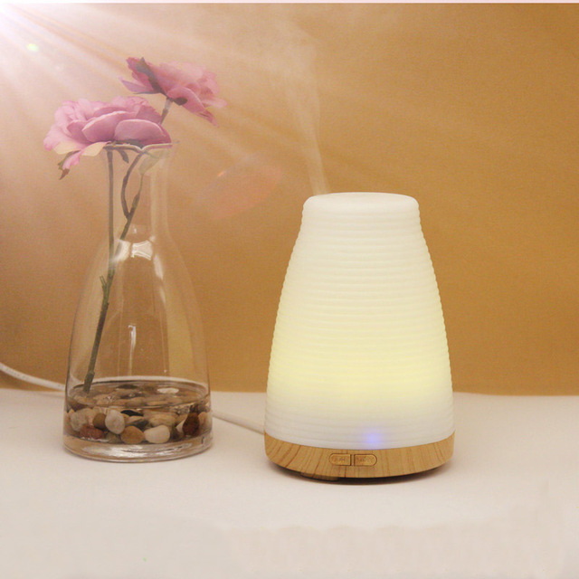 100ML Aromatherapie geur lucht geur elektrische diffuser Ultrasone Luchtbevochtiger etherische olie Aroma Diffuser Mist Maker fogger: Wood graint / US adapter