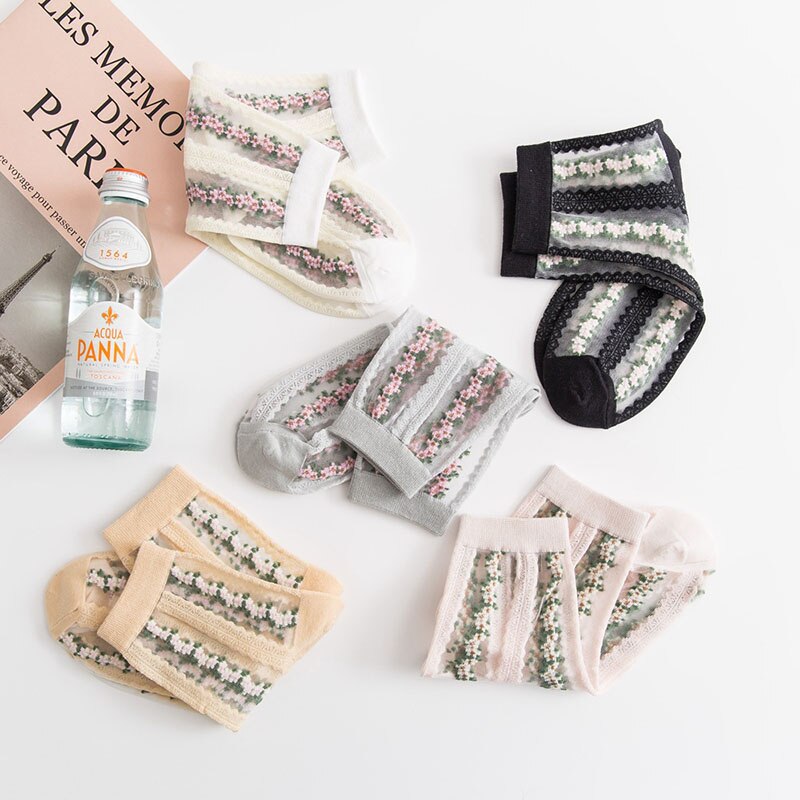 Damstrumpor blommiga strumpor för kvinnliga broderier genomskinliga tjejer svart patchwork sox fräsch färg damstrumpor
