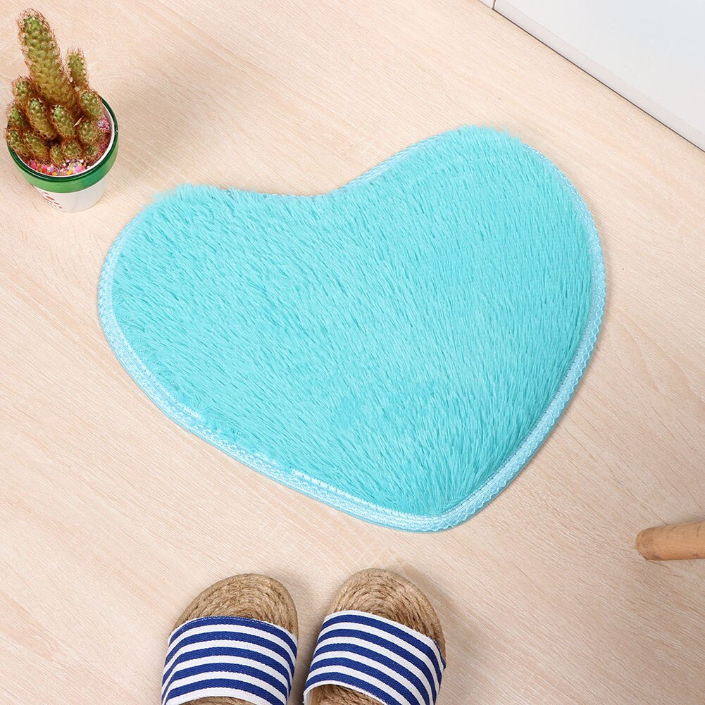 1pcs Floor Mats Cute Heart Shape Carpet Non-slip Shaggy Carpets Kitchen Bathroom Rugs Home Decor 30x40cm