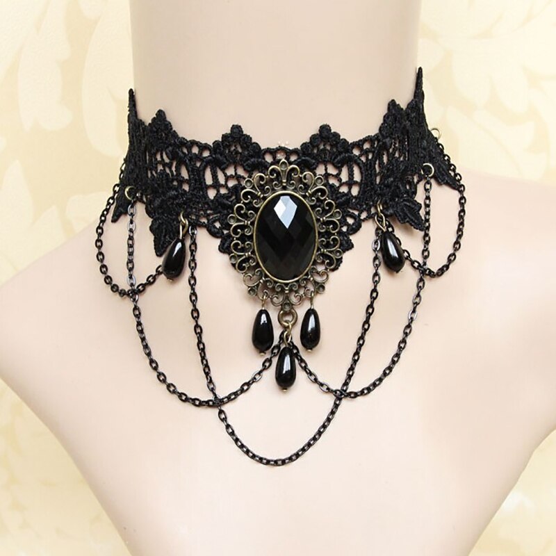 Retro Court Gothic Personality Multi-Layer Crystal Lace Necklace Clavicle Chain: Steel color