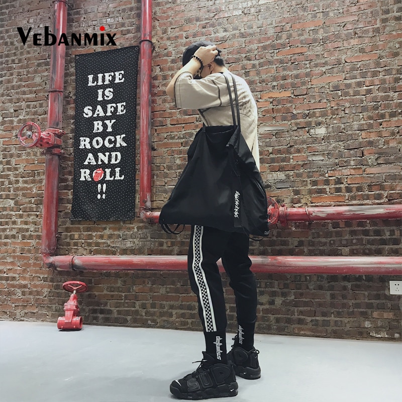 Grande capacité femmes hommes sac à cordon étanche en Nylon sac de voyage Streetwear Fitness sac à bandoulière homme