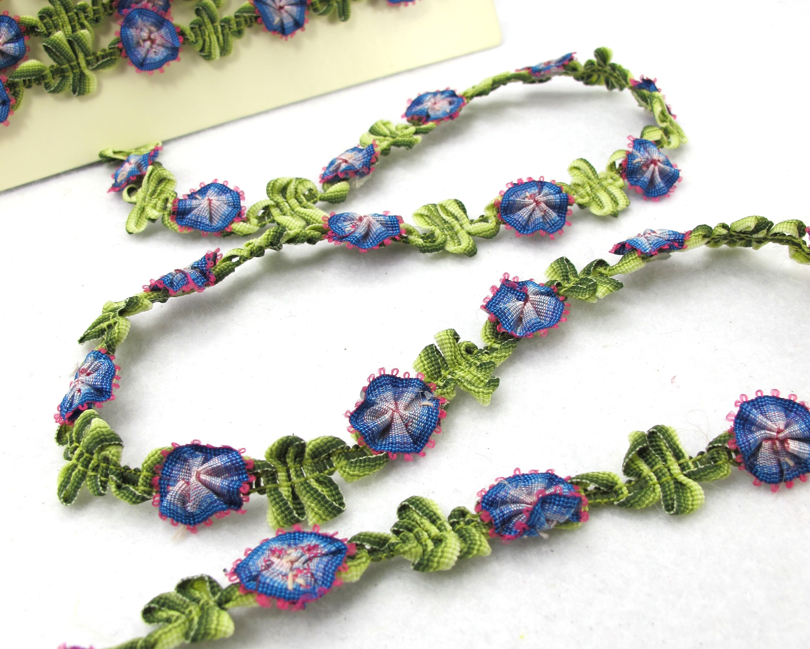 Ruban rococo tissé de 2 mètres avec boutons de fleurs roses | ruban floral décoratif | matériel de scrapbooking | vêtements | décor: 02
