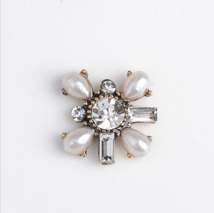 10 st/lot antika guldlegeringsknappar platt bak rhinestone embellishmen knappar gör-det-själv-tillbehör: D
