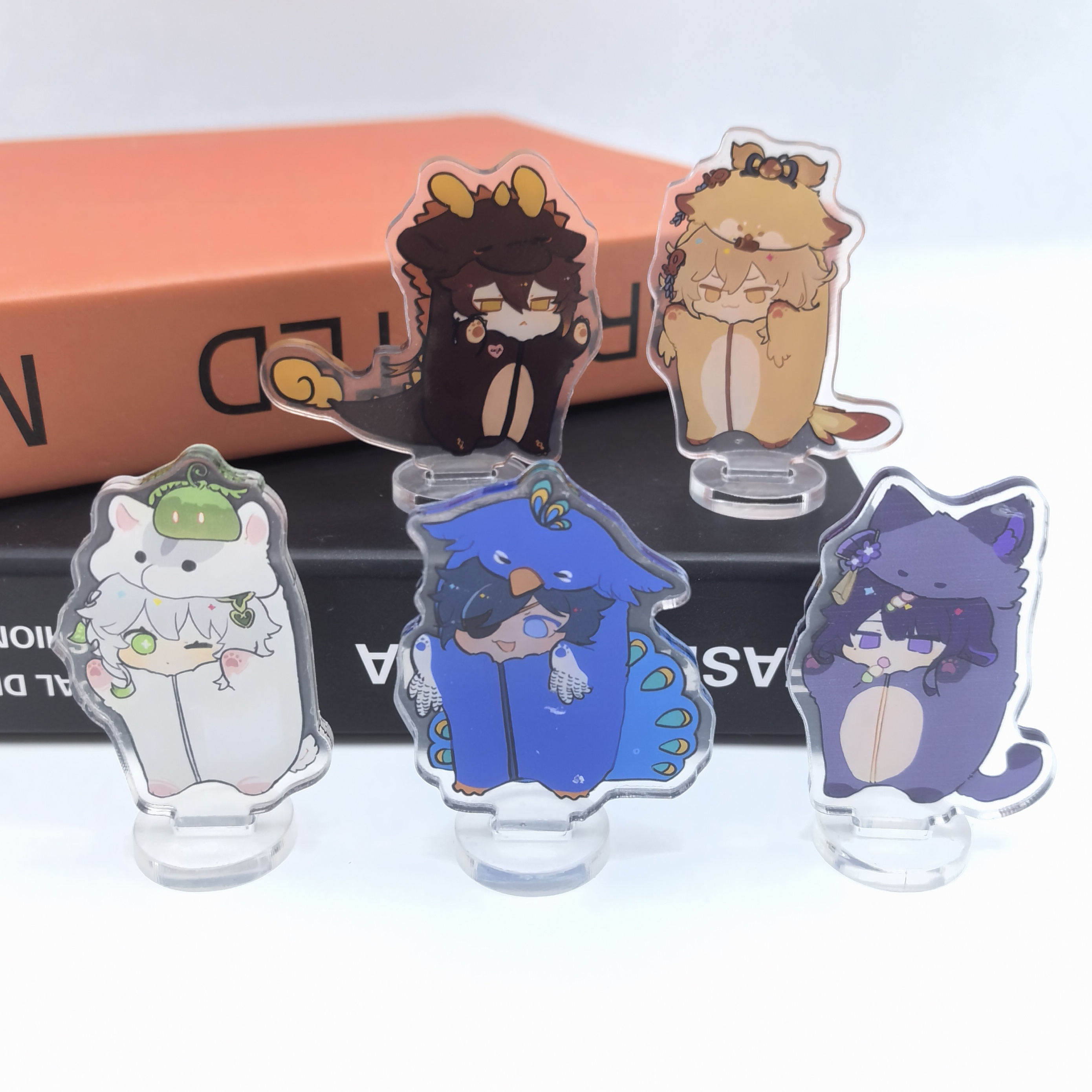Genshin Scaramouche Tartaglia Mini Tarjeta de personaje de Animal, decoración de escritorio, placa de pie acrílica, para niños, juego de Anime, 1Pc