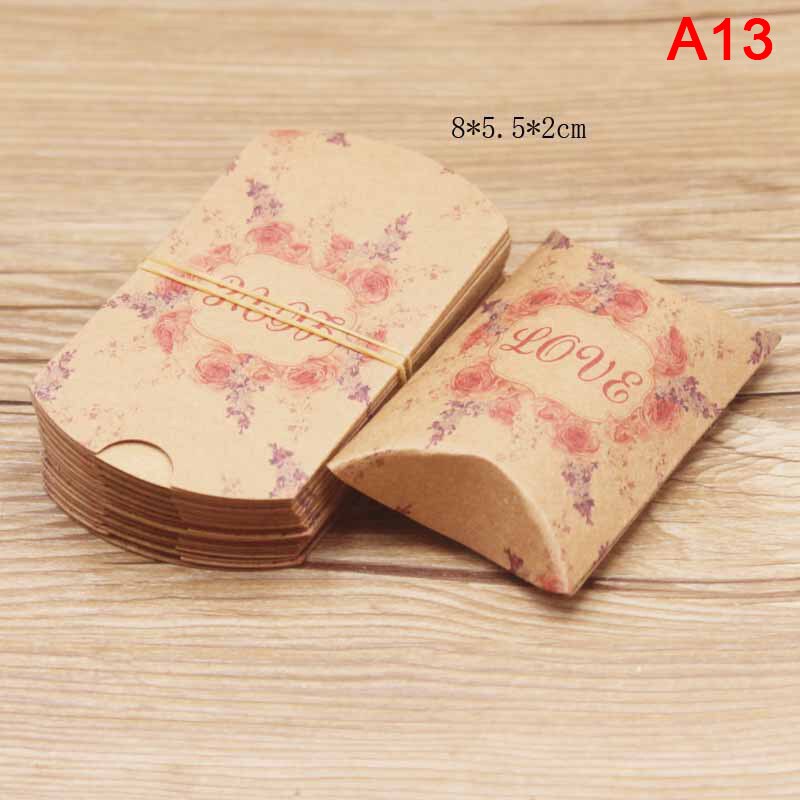 10Pcs Kraft Papier Doos Kussen Vorm Snoep Wedding Favor Supplies Dozen: A13