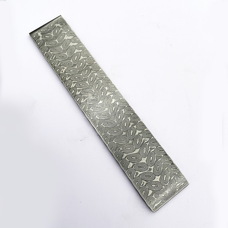 modèle VG10 Sandwich damas acier pour bricolage fabrication de couteaux exquis lame de couteau en acier inoxydable vierge a été traitement de la chaleur: vert clair