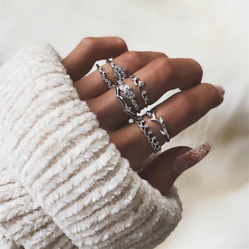 LETAPI Vintage Crystal Flower Ringen Voor Vrouwen Retro Geometrische Goud Kleur Knuckle Ring Set Statement Sieraden: 15867