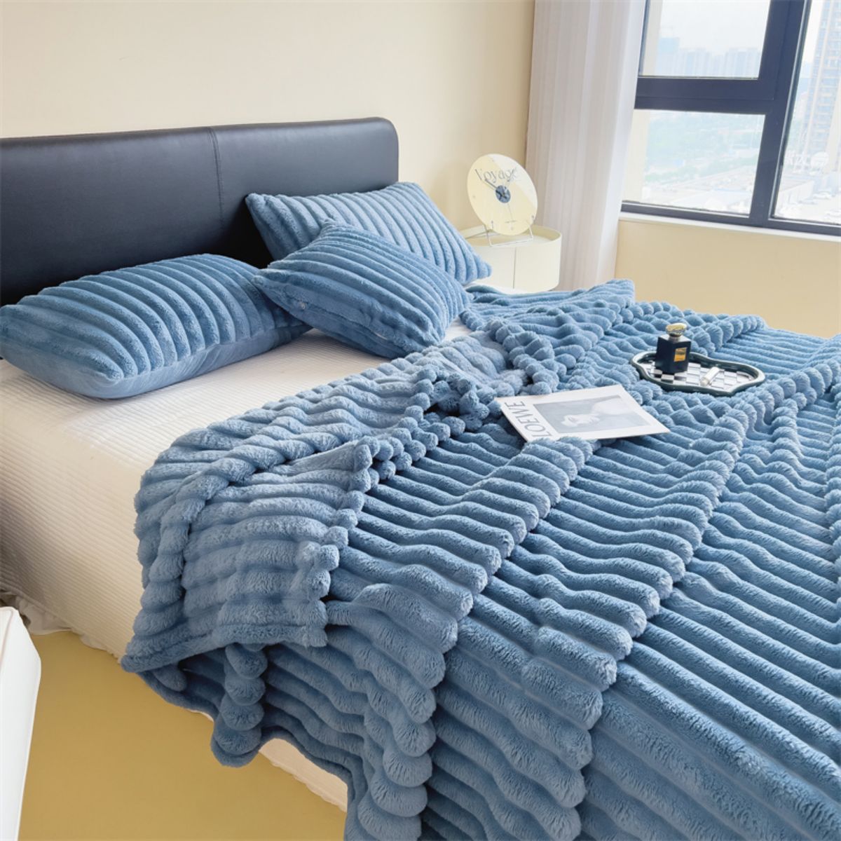 Einfarbig verdickte breit gestreifte Multifunktion decke, kann als Bettlaken decke, Nickerchen decke, Haustier decke verwendet werden: 100x150cm / Blau