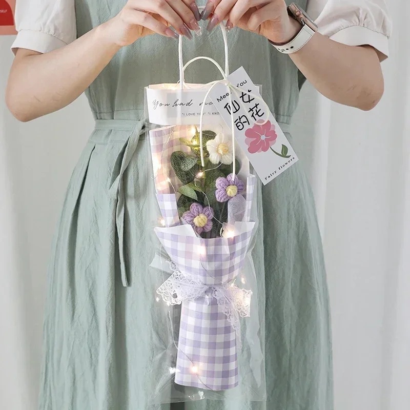 Afgewerkt Afstudeerbloemenboeket Gebreid Bloemenboeket Met Cadeautasje Lamp String Festival Moederdag Handgemaakte: WHITE