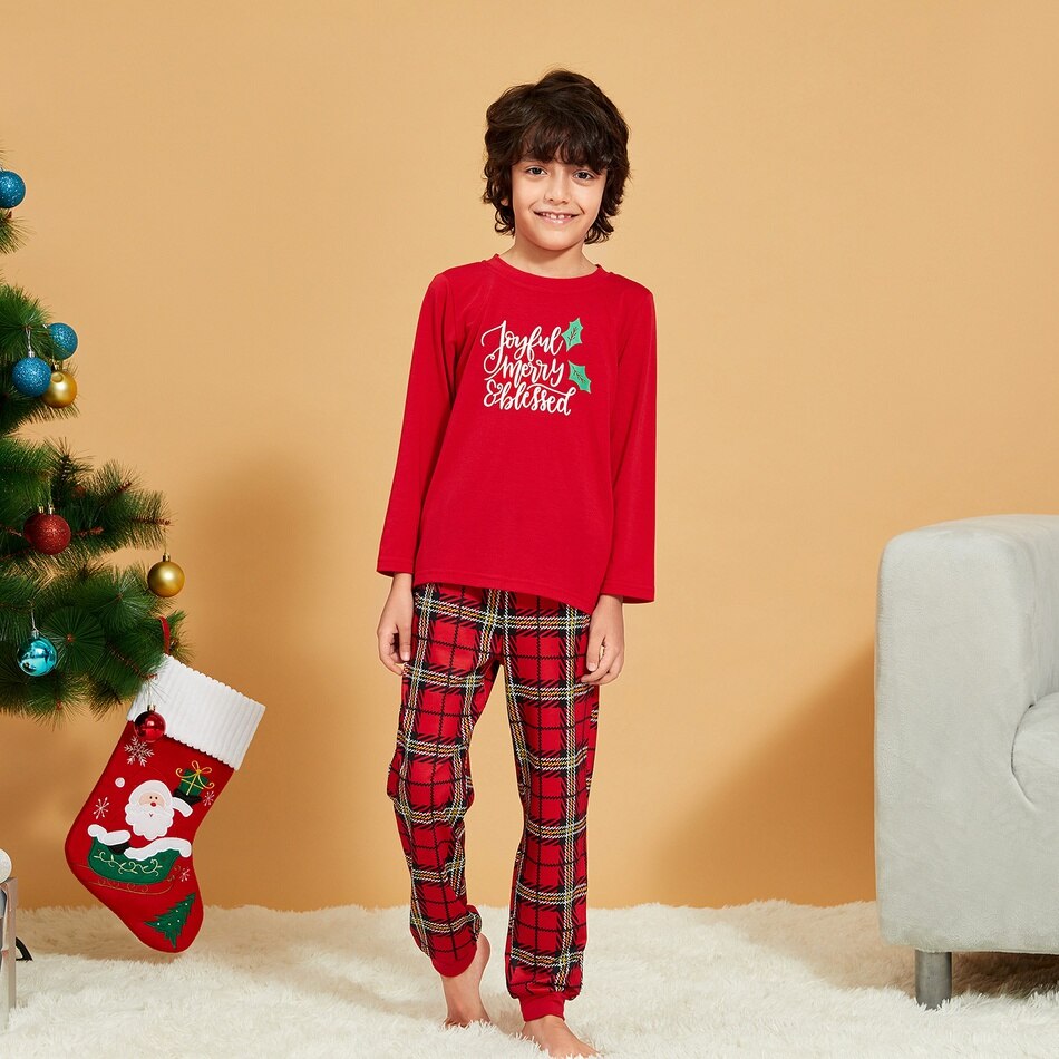 Patpat vinter familie look rød fest pyjamas sæt brev positionering print matchende pyjamas familie sæt