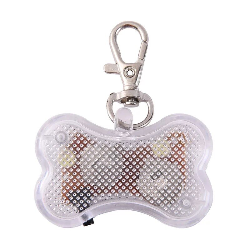 Collar de seguridad nocturna para perro, colgante brillante, luces LED Flash, accesorios para mascotas, brillante en la oscuridad: Blanco